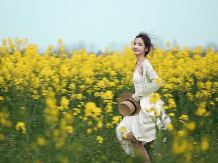 油菜花怎么拍?手把手教你出片 #油菜花 #拍摄教程 #运镜 #短视频教学