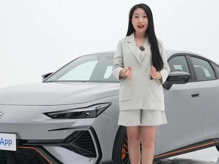 第三代长安UNI-V
大灯设计及功能