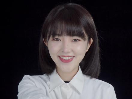 为什么猫咪特别喜欢钻纸箱?#猫咪的迷惑行为 #猫 #萌宠 #喵星人 #小金吸猫