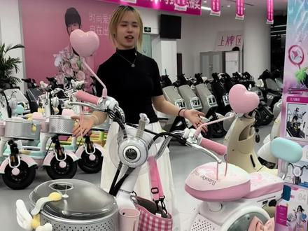 爱玛元宇宙pony 唤醒你的电玩风时代 快带走你的专属元宇宙#爱玛惠民季 #爱玛电动车#邯郸爱玛#邯郸#爱玛新款车型