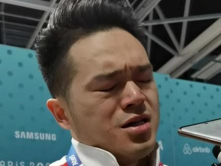 石智勇对得起自己 #石智勇 #石智勇无缘奖牌挺举三次失利 石智勇:我没有对不起自己,相信整个代表团没人比我能扛。已经练了21年举重,接下来我想多陪陪家人。 #巴黎奥运会