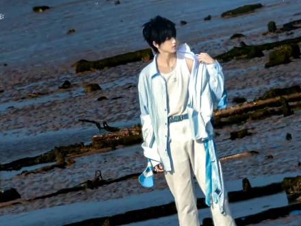 #上热搜 #张桂源#求官方不要屏蔽 #求官方大大给我一个热门
我连心疼你都有时差,提起你的长大,会流泪的不止是妈妈
@DOU+小助手 @抖音精选官方账号
官方不要限制我的流量了…