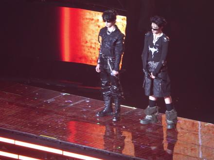 棍航的朝天门没有上榜是人类审美的退步
某人在狡辩背景声里的吐槽是被惊艳到了
还是非常喜欢来自师妹(棍popo)的专属双人focus
#朱志鑫 #左航 #鑫之左想 #荣耀之战
我们棍棍航航还会有很多个合作舞台!