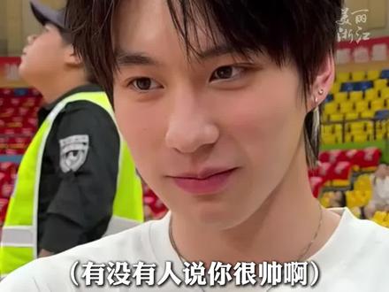 #浙BA永康队18岁帅气体育生厉昱呈,身高188,刚考上北京体育大学。(供稿:金华市新闻传媒中心)(部分来源:@厉昱呈)#我打我的浙BA #浙BA火力全开 #浙BA