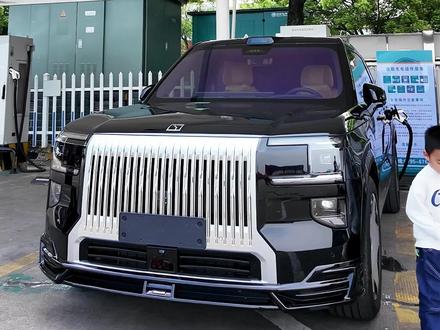 极氪9X油耗实测 感觉比问界M9油耗更高一点,不过极氪9X车身更重#极氪9X #极氪9X油耗实测 #问界M9 #新能源汽车 #大型SUV