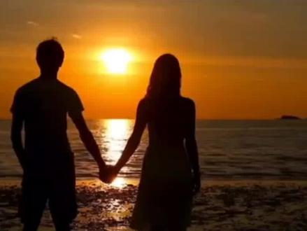 你是不是感觉跟他的关系一直卡在朋友以上?想升级关系又不知道该怎么办?#情感 #亲密关系 #恋爱技巧 #恋爱心理学 #内容过于真实 @DOU+小助手 @抖音热点宝