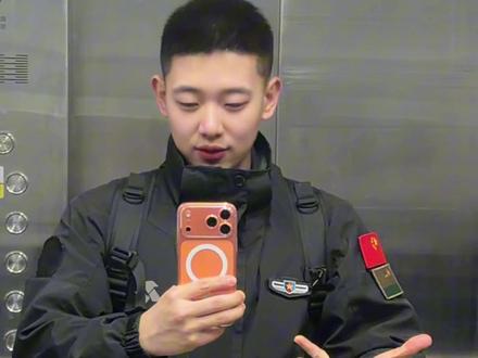 如何不说大 形容很大 我来自内蒙古 请告诉我 感谢