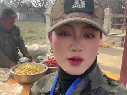 #东天山来的骆驼队#重走丝绸之路 出行第112天 从长武青龙山相公镇前往彬县大佛寺石窟 今天思思后勤保障做饭送驼队!