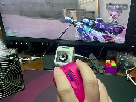 推荐一款玩cf穿越火线瞬间不容易盲狙的鼠标,调好微动发出,usp非常流畅,步枪点射速点稳定!#穿越火线 #cf #鼠标#usp#情人节数码好物申请出战