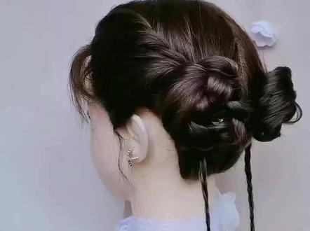 拿起梳子跟着做,简单几步变美不求人👩🦰#编发教程 #儿童编发 #扎发教程 #发型教程#低丸子头教程