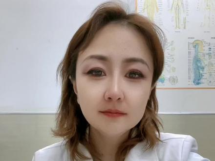 抬起手臂肩膀卡卡的、伸直手臂肩膀痛,快来看看是不是肩挤压综合症#肩膀疼 #肩膀卡 #蒙古大夫托麻花
#硬核健康科普dou来说