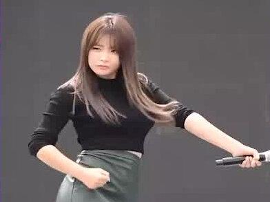 韩国“打糕舞”女神洪真英,因学历造假跌下神坛,如今已查无此人#经典回忆杀#