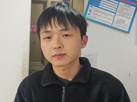 新国标车被吐槽“不实用”, 坐垫可拆但无处储物。电瓶车商家:后续会推出不同的车型