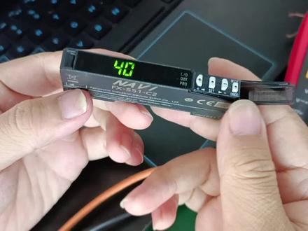 #松下传感器 FX-551-C2 调灵敏度与入光量