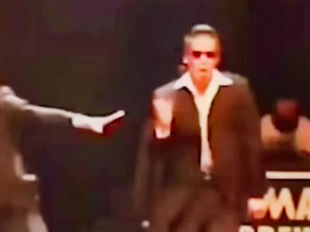 音乐一响,多少回味!曾经的说唱王鼻祖汉默的《2Legit 2Quit》,多年以后依然是那么经典!