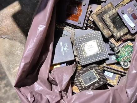 芯片里到底有多少黄金,看完想拆电脑吗