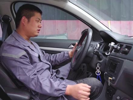 转向灯突然闪烁频率过快 原因其实很简单 #汽车小知识 #德众小闫 #西安