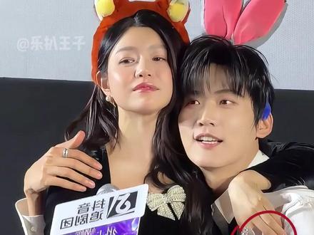 为何陈妍希活动上从不做指甲?本以为造型翻车,得知真相才懂是我格局小了#陈妍希 #赵丽颖 #狙击蝴蝶 #娱乐评论大赏 #内容启发搜索