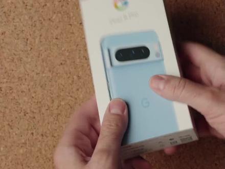 谷歌Pixel8Pro,搭载谷歌自研Tensor G3的4纳米芯片、IP68、起售价约7700。#谷歌pixel8pro #iphone15pro #三星s23ultra #索尼Xperia1V