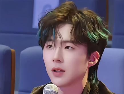 宇宁彩色的小狼尾又萌又野。#刘宇宁 #狼尾 #早期 #考古