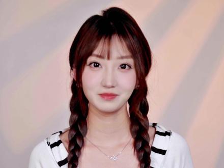 把旗舰配置全塞进小机身,一加这次太狠了。#一加15T #小屏大魔王