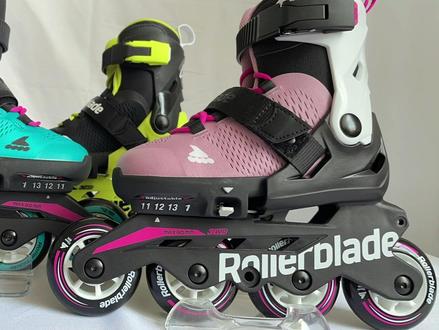 rollerblade罗勒布雷德儿童轮滑鞋分解讲解
以S码28-32为例
单鞋重量932卡夫厚度3.7毫米
单上加内胆加刀架重量6472.2克
内胆厚度21.6毫米
刀架厚度4.7毫米
轴承SG3碳钢
轮子四轮全尺寸72毫米软度80A#儿童滑轮教学 #爱轮滑 #轮滑 #轮滑装备