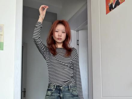 跟着ins博主盘活衣柜里的旧衣服 前段时间很沉迷Coyseio主理人jisoo的穿搭 审美积中…干脆开个新系列和大家一起学习ins博主们的风格🤓想看妆教的扣1哦 人多我就出没人想看我就不出了😇#穿搭尖子生企划 #春日漫搭 #coyseio #韩系穿搭 #亚裔风