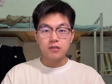 紧急通知!520快速撤离地球! 刷到个离谱热梗:有男的要在520把地球送女朋友!啥也不说了,我先搬了🏃♀️(网络热梗,千万别当真哦)
#520 #搞笑 #大学生 #创作者中心 #创作灵感