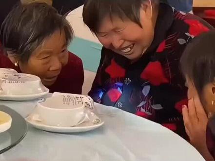 好一个地府销售冠军🏆😂😂😂
##铁骑 #山东先锋铁骑