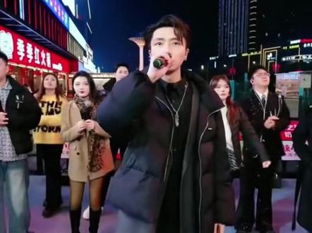 贤灿大舞台: 尧顺宇(合唱)烟火里的尘埃 #尧顺宇 #金吉拉 #熊大熊二 #金城 #谭艳 洋小胖 大博 小林 熊大爱爬树