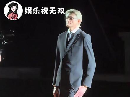 法拉利先生跳了拉丁裁判天团进行曲 #拉丁舞 #谢尔盖辛金斯 #裁判 #大数据推荐给有需要的人