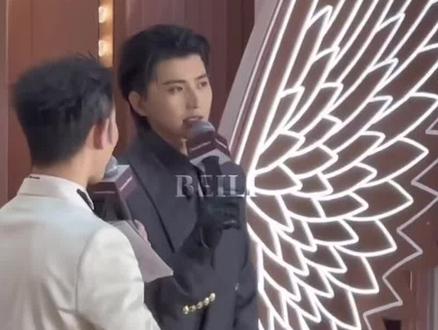 新的一年都吻上来了 新专辑 冰岛MV 三天三夜#蔡徐坤
#蔡徐坤上海活动 #上海 #蔡徐坤冰岛MV