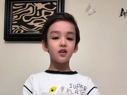 魔法生效!我给妈妈的妇女节礼物 纸花泡水就开花啦~
#手工创作 #趣味手工 #生活记录