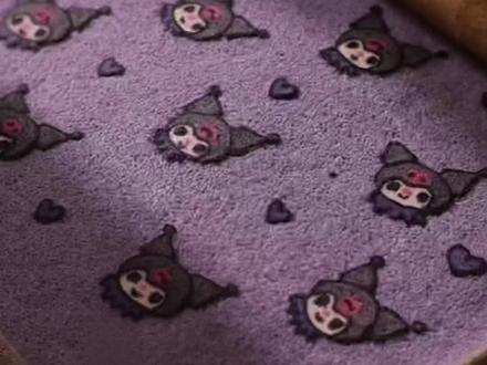 库洛米蛋糕卷 奶油夹心的蛋糕卷 谁能拒绝一只可爱又好吃的库糯米呢!
#库洛米 #蛋糕#手绘蛋糕 #治愈系美食 #一旬一味透油肉包