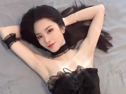 喜欢吃油腻的,还是喜欢吃清汤的#躺下变装 #原相机