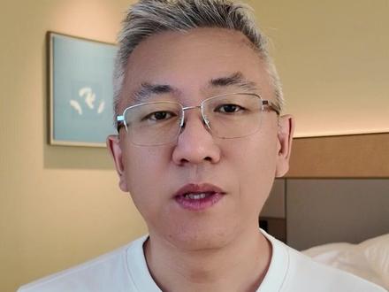 三大运营商集体卖Token了,这门生意要变天了吗?
#三大运营商 #Token #算力服务 #AI普惠 #财经