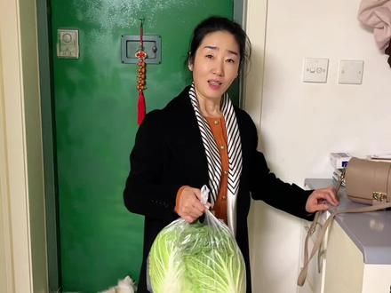 今天冬至了,水饺安排起来#猪肉白菜水饺#冬至包水饺 #水饺的家常做法#简单易学