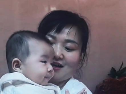 67岁老太太意外怀孕,不顾劝阻生下女婴#家庭婚姻情感#正能量传播#人性