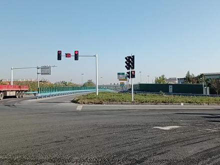 湖北老河口邓保高速老河口西路口江山鸿泰项目繁忙建设中#老河口#现场实拍 #原创#我为家乡代言