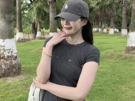 灰色耶太显白啦 #mlb #夏季穿搭#帽子