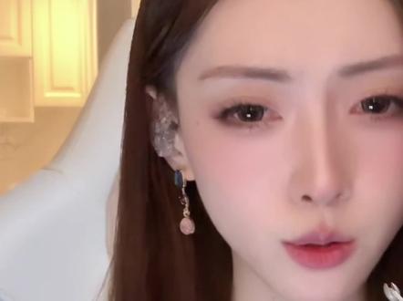 红衣小姑娘~
#山海观雾 #直播录屏