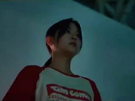 刘在伊和男的亲是替身吗-抖音