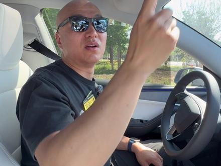 触摸换挡,哈哈哈哈哈,糟糕的设计… #特斯拉 太难用了…