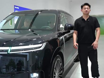 小鹏GX上市,26.98起价格离谱 小鹏GX上市,26.98-34.98万限时优惠价,2种动力8个配置该怎么选?
#小鹏 #小鹏GX