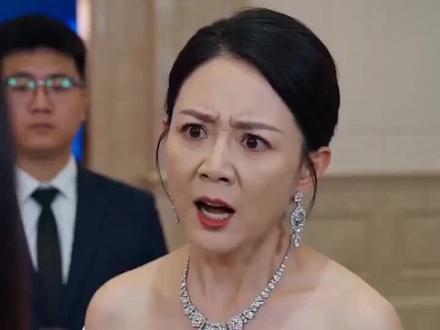 我在即梦发现了一个超棒的作品!来即梦AI,看更多精彩内容!#梦到哪出演哪出 #即梦马年抓马大会 #即梦AI#AI分身戏精大赛#我的AI分身杀疯了