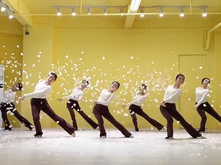 记录大班的第一次撒花~
#咏春舞蹈挑战 #舞蹈