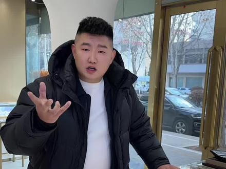 白银市场太疯狂,溢价太高,家人们不要盲目追高。白银暴涨#白银暴涨 #黄金暴涨