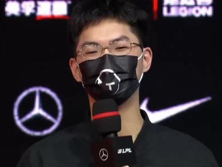 Ucal遭赌徒亲哥背刺,开口借3000万,赌徒借钱给不给? #英雄联盟 #LPL #电竞 #电子竞技#RNG