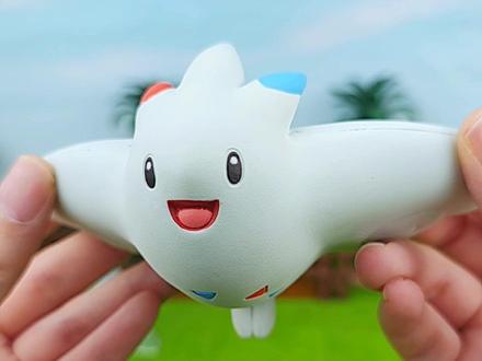 宝可梦比例世界 波克基丝、海兔怪、罗斯雷朵、花岩怪的4只组合,和之前的希罗娜、烈咬陆鲨搭配的话就是希罗娜的手持宝可梦组合了。#宝可梦