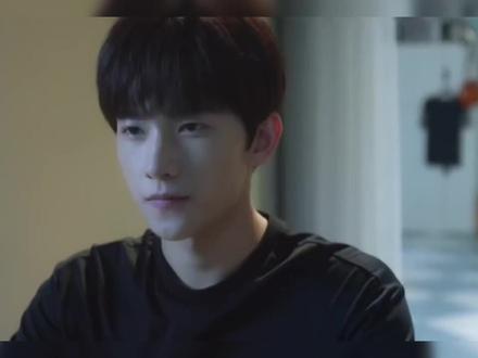 一笑倾城15-7
#微微一笑很倾城